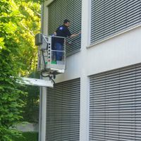 Gebäudeservice in Kitzingen mit Reinigung der Außenfassade und Hausmeisterdienste